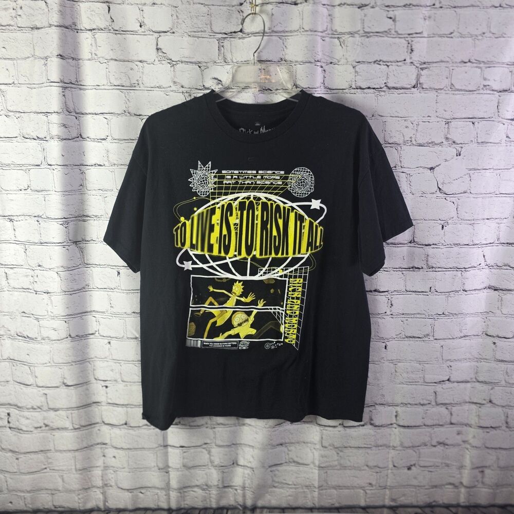 Rick and Morty XL Graphic Tee 'To Live Is To Risk It All' BlackRick and Morty XL
